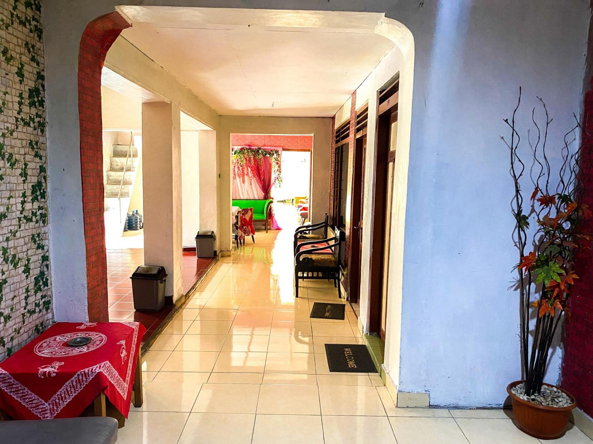 Parikesit Guest House Yogyakarta Eksteriør billede