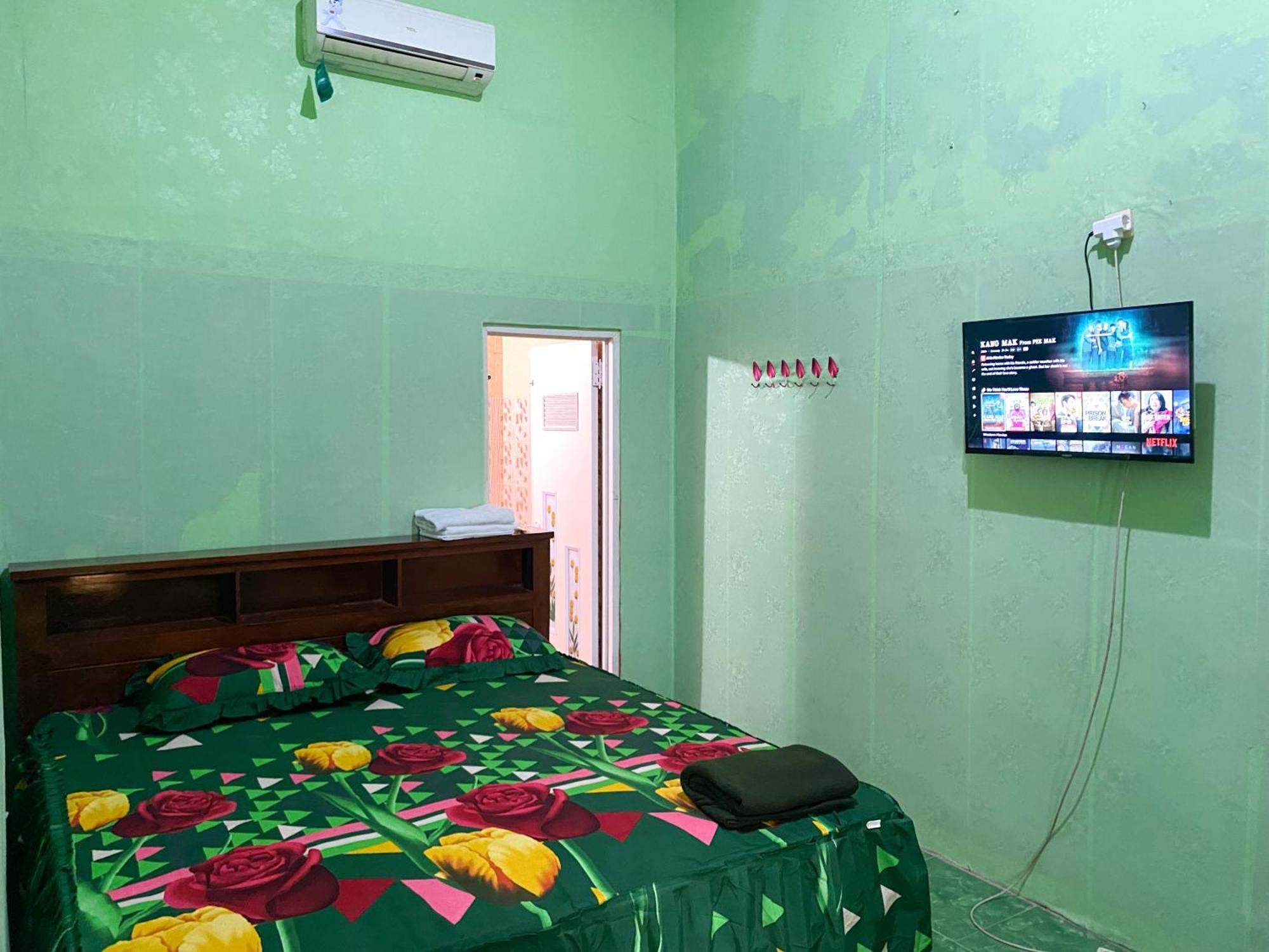 Parikesit Guest House Yogyakarta Eksteriør billede